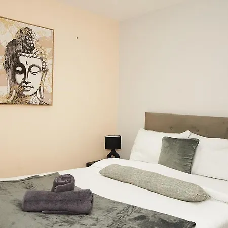 Spacious One Bedroom Flat Apartment Leeds (West Yorkshire)